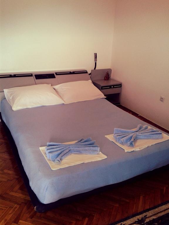 Apartments Dobrisa Kotor Rom bilde