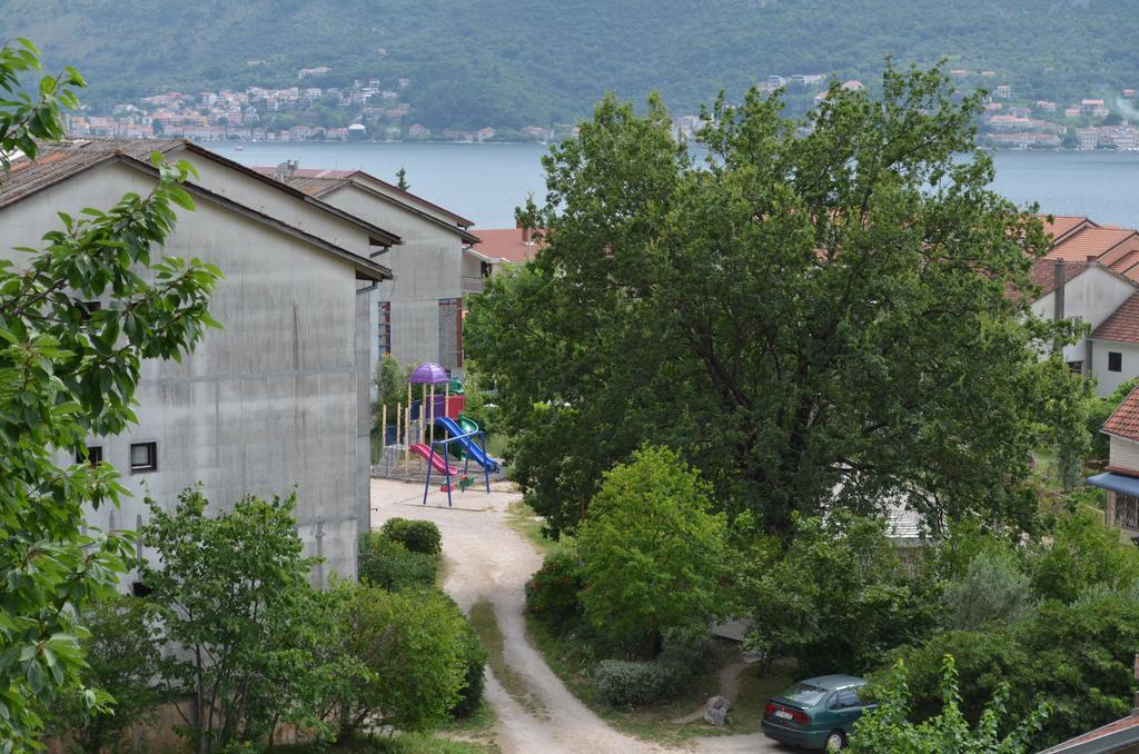 Apartments Dobrisa Kotor Rom bilde